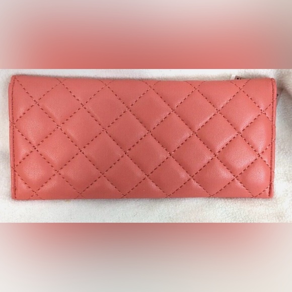 Badgley Mischka Coral Quilted Clutch - Picture 3 of 4